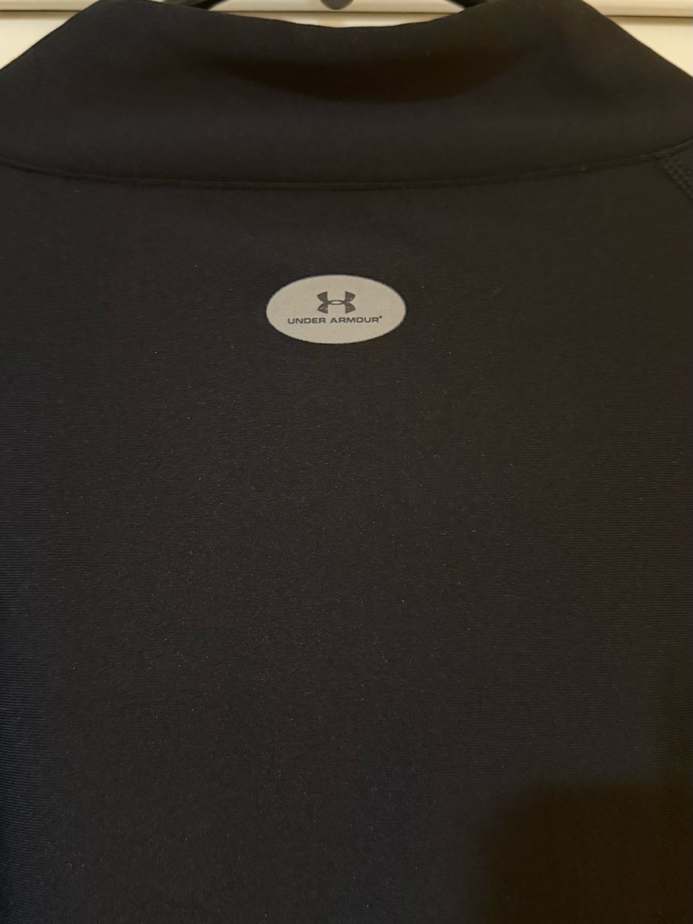 Under Armour Black 1/4 Zip Long Sleeve Pullover XL with Little sleeve pocket - Picture 4 of 8